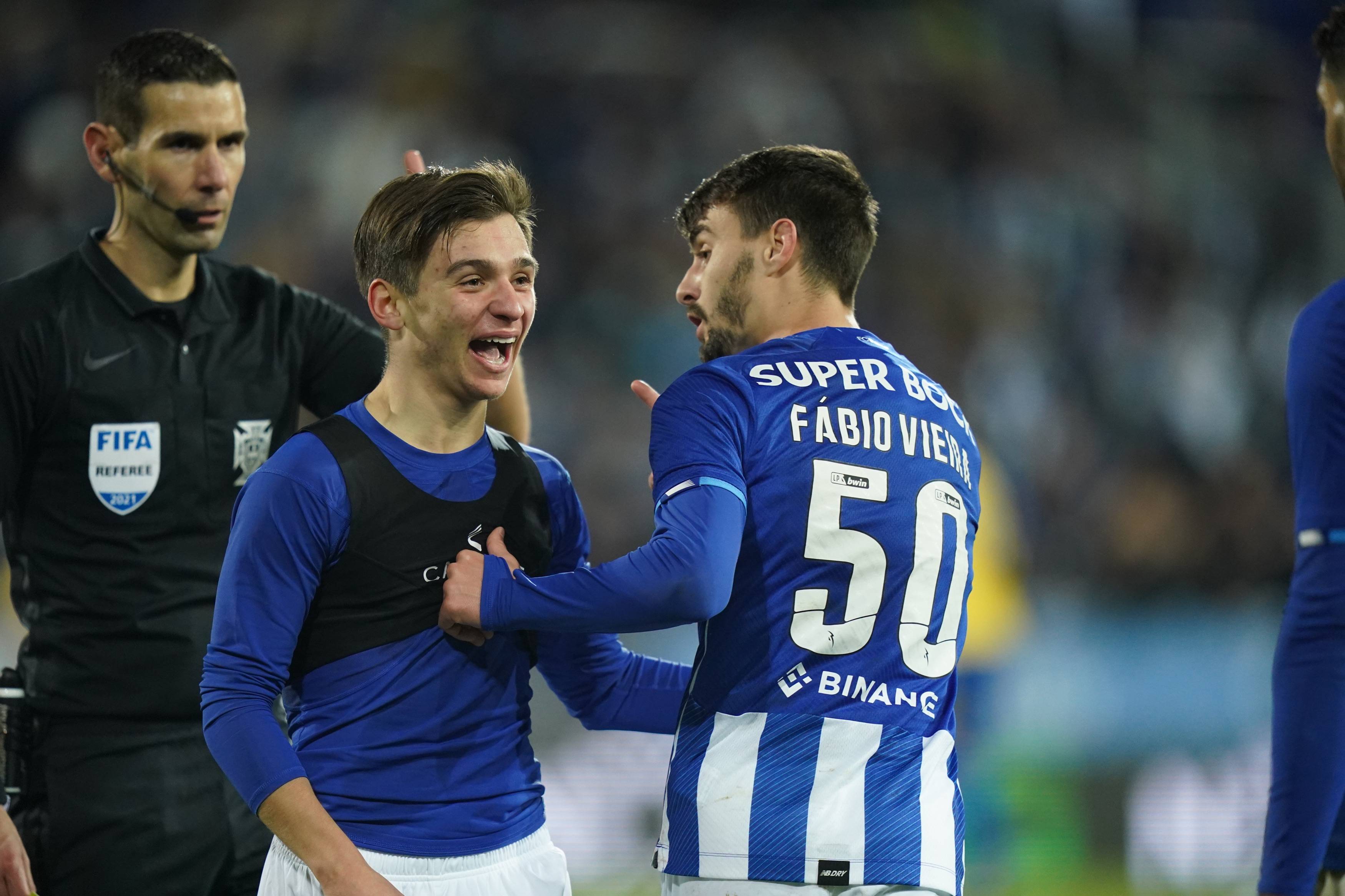 葡萄牙队逆转英格兰队,马龙关键制胜 葡萄牙队逆转英格兰队,马龙关键制胜