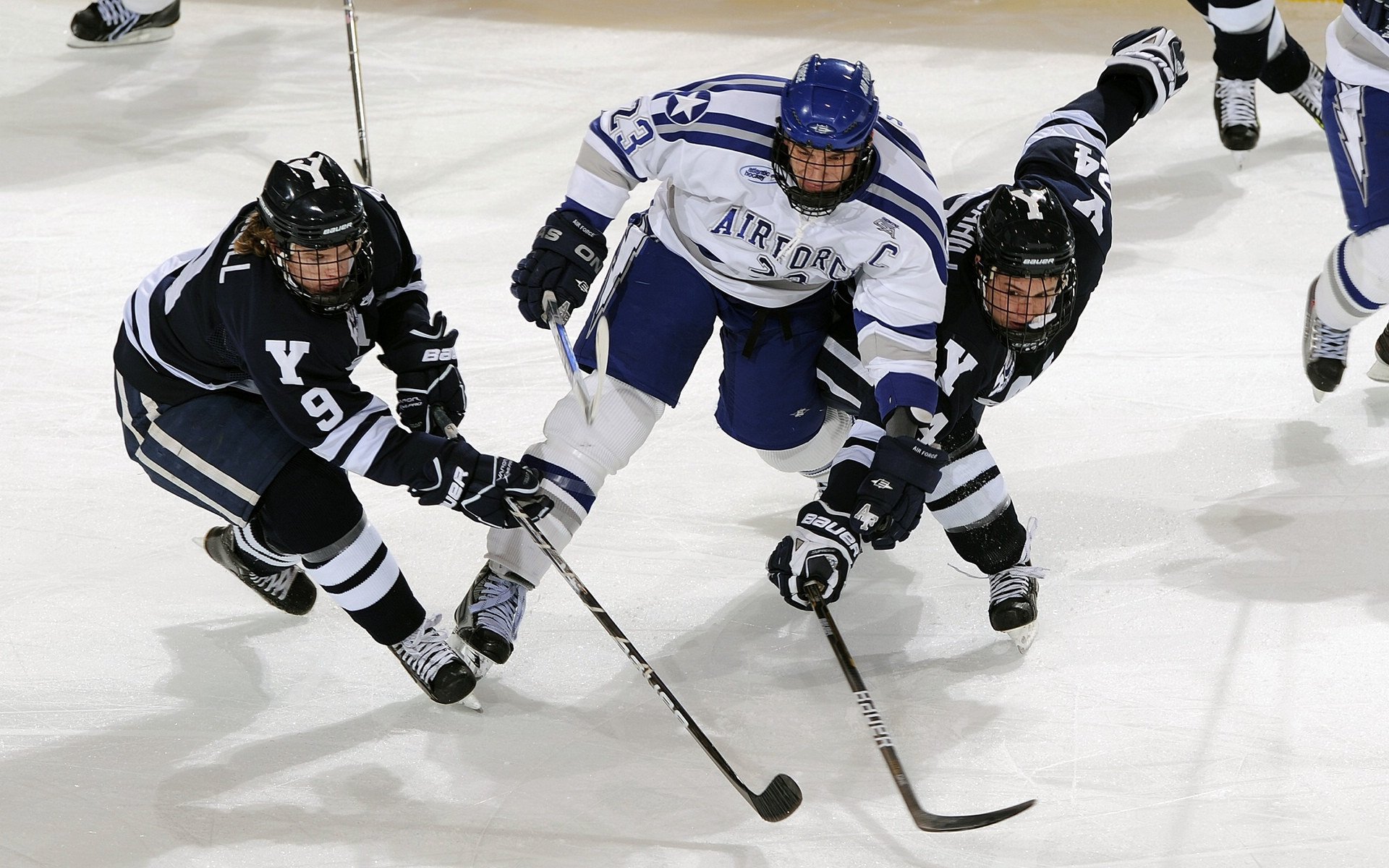 迪亚斯教科书式表现，当阿森纳的精密齿轮咬合苏格兰的粗犷灵魂